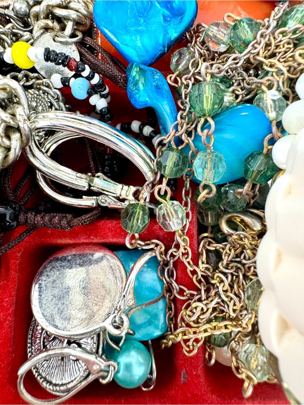 Jewelry Box Bundle with Mixed Women's Costume Jewelry - Picture 4 of 13